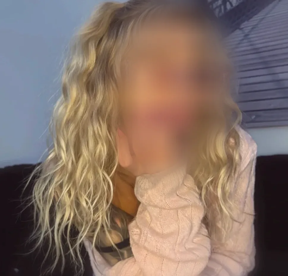 Annika, 23